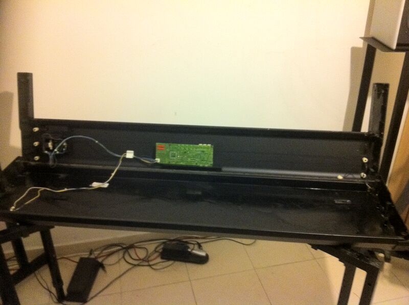 The keyboard gutted — case with PCB exposed